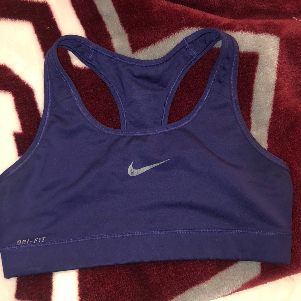 nike sports bra